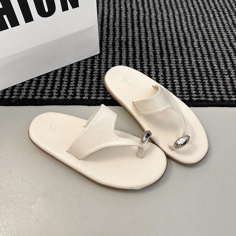 SGIRL TWTW high-end fashion round toe flip-flops shoes women's summer leather flat-bottomed vacation beach