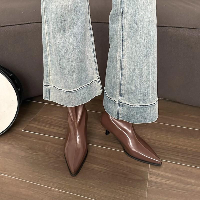 Pointed Fashion Boots, New Korean Short Tube Mid-heel Back Zipper Large-size Women's Boots In Autumn and Winter 2025