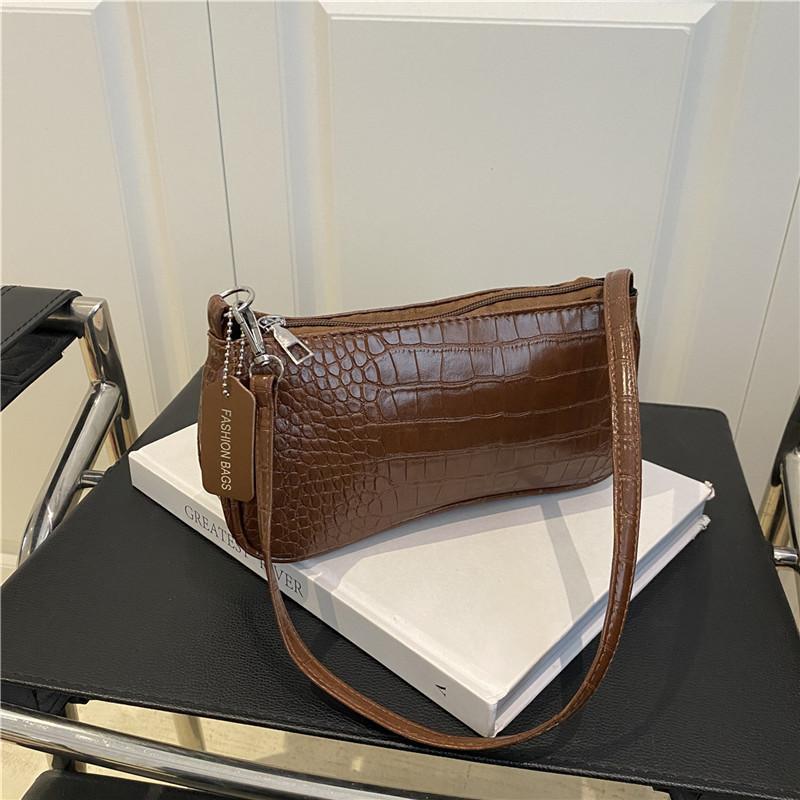 2025 New Niche Design Bag Retro Underarm Bag Method Stick Bag Crocodile Pattern Handbag Celebrity Hand Bag
