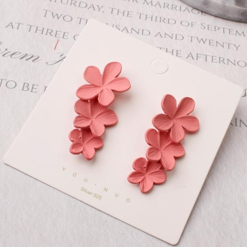 

Korean Big Double Flower Drop Earrings for Woman Beach Party Ear Boho Fashion Jewelry Gift Valentine s Day Gift рожевий