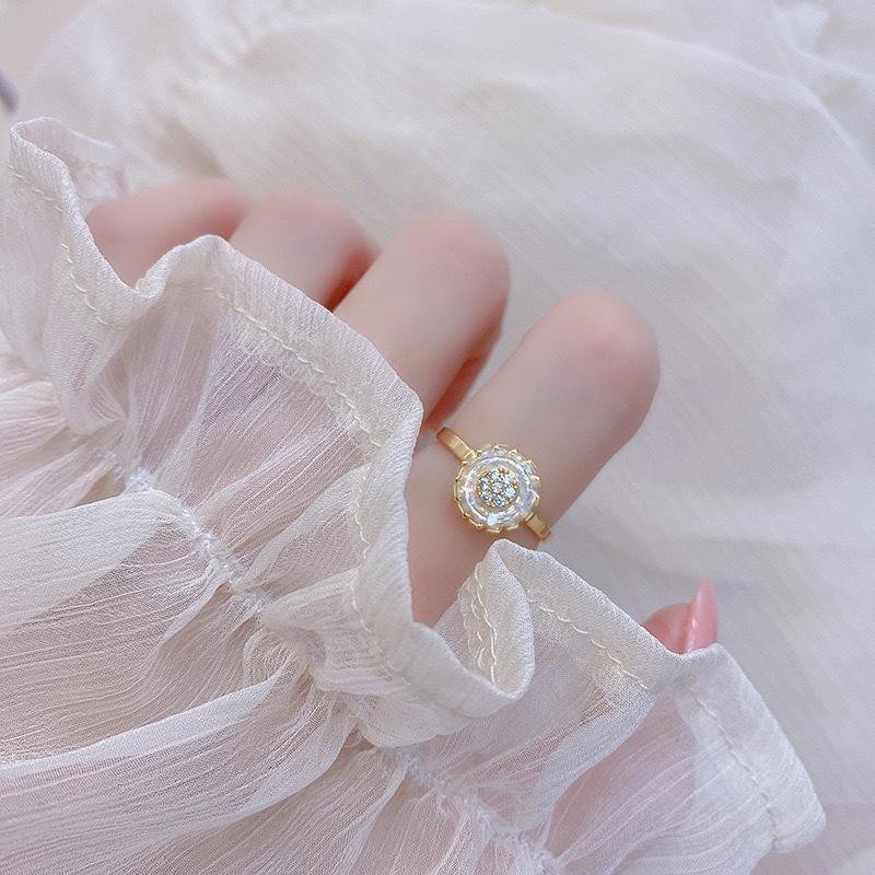 Koreanischer trendiger offener verstellbarer Ring mit Zirkonia und Sonnenblume für Damen, modischer drehbarer Ring, Schmuckzubehör