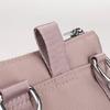 Bolso Cruzado Compacto de Nailon para Mujer – Diseño Ligero y Resistente al Agua con Placa Metálica con Logo y Múltiples Bolsillos, Ideal para el Uso Diario
