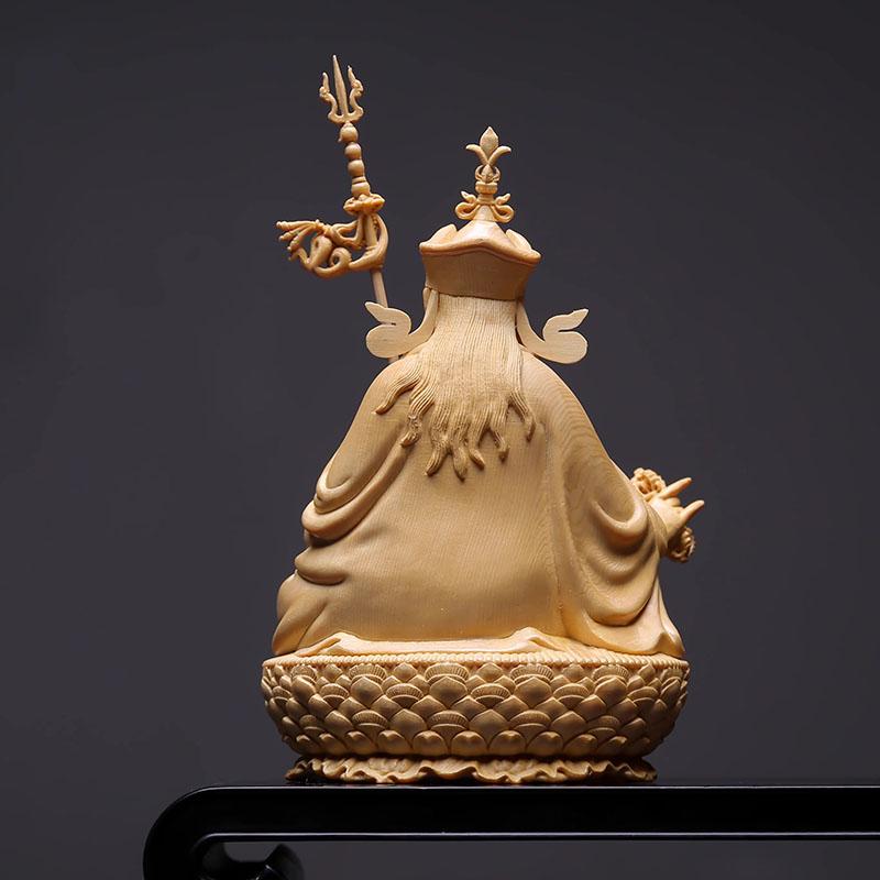Wood Carved Padmasambhava Statue Guru Rinpoche Tibetan Buddhism Sculpture for Home or Shrine Decor colore grigio chiaro