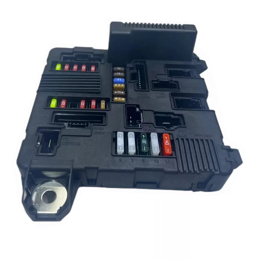 Engine Fuse Box Module 8200306032 For Renault Megane II Scenic II