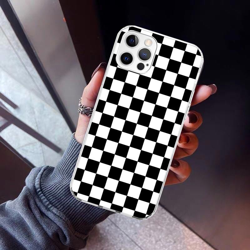 Retro Classic Chess Board Grid Phone Case For iPhone 17 Air 11 13 Mini 14 15 Plus 16 12 Pro Max 16E SE 7 8 Pattern Soft TPU Back