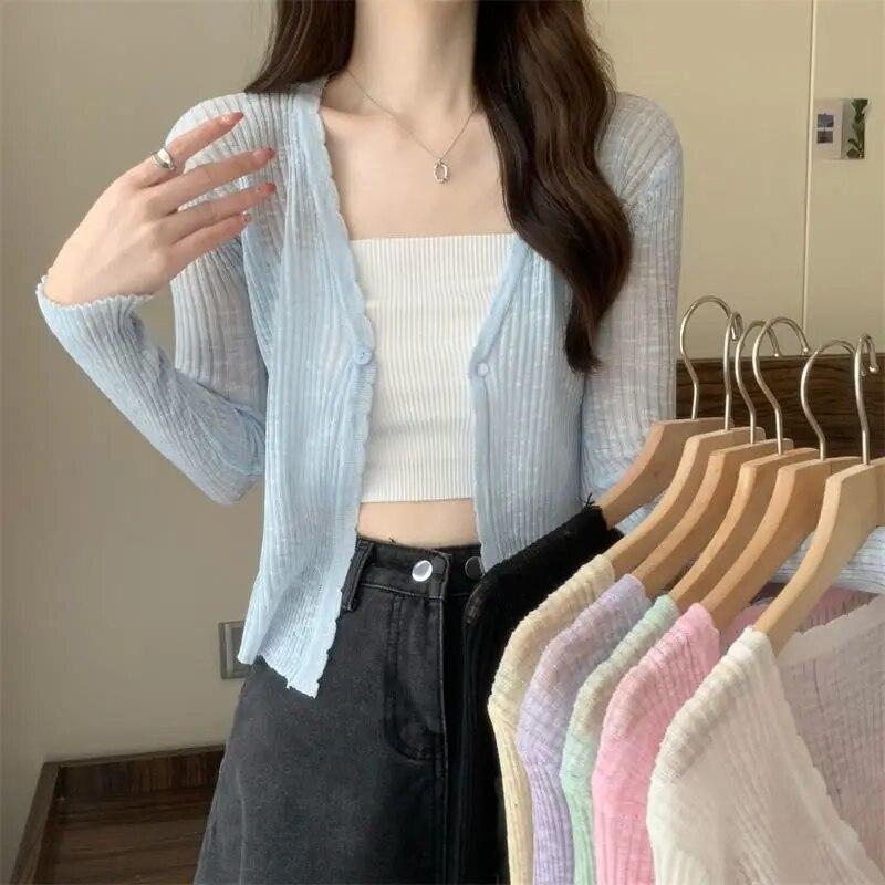 Cardigan sottile in seta di ghiaccio corto bianco da donna manica lunga lavorato a maglia protezione solare slim crop top Kintwear nuova moda semplice casual primavera estate
