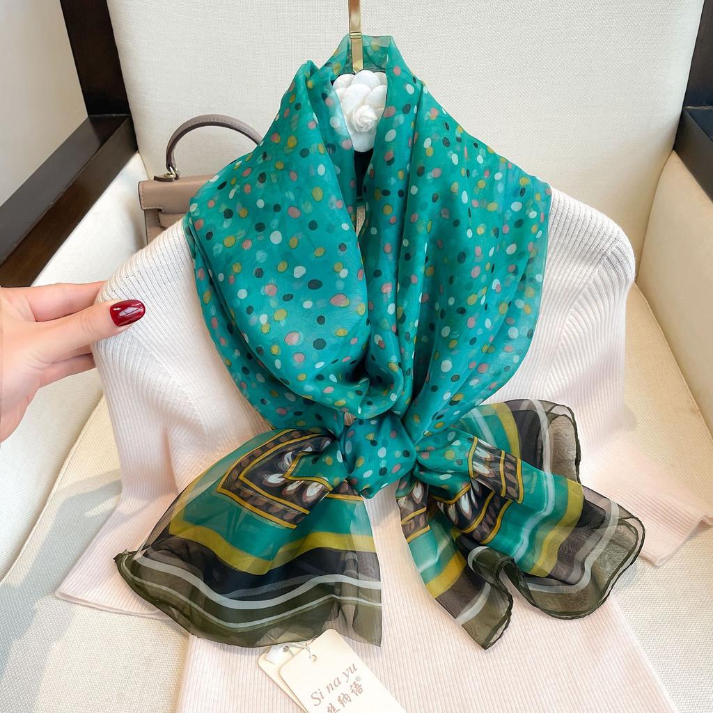 Summer Scarf Women Outdoor Sunscreen Shawl Soft Bandanna Foulard Female Floral Silk Shawl Lady High Quality Head Hijab Wrap