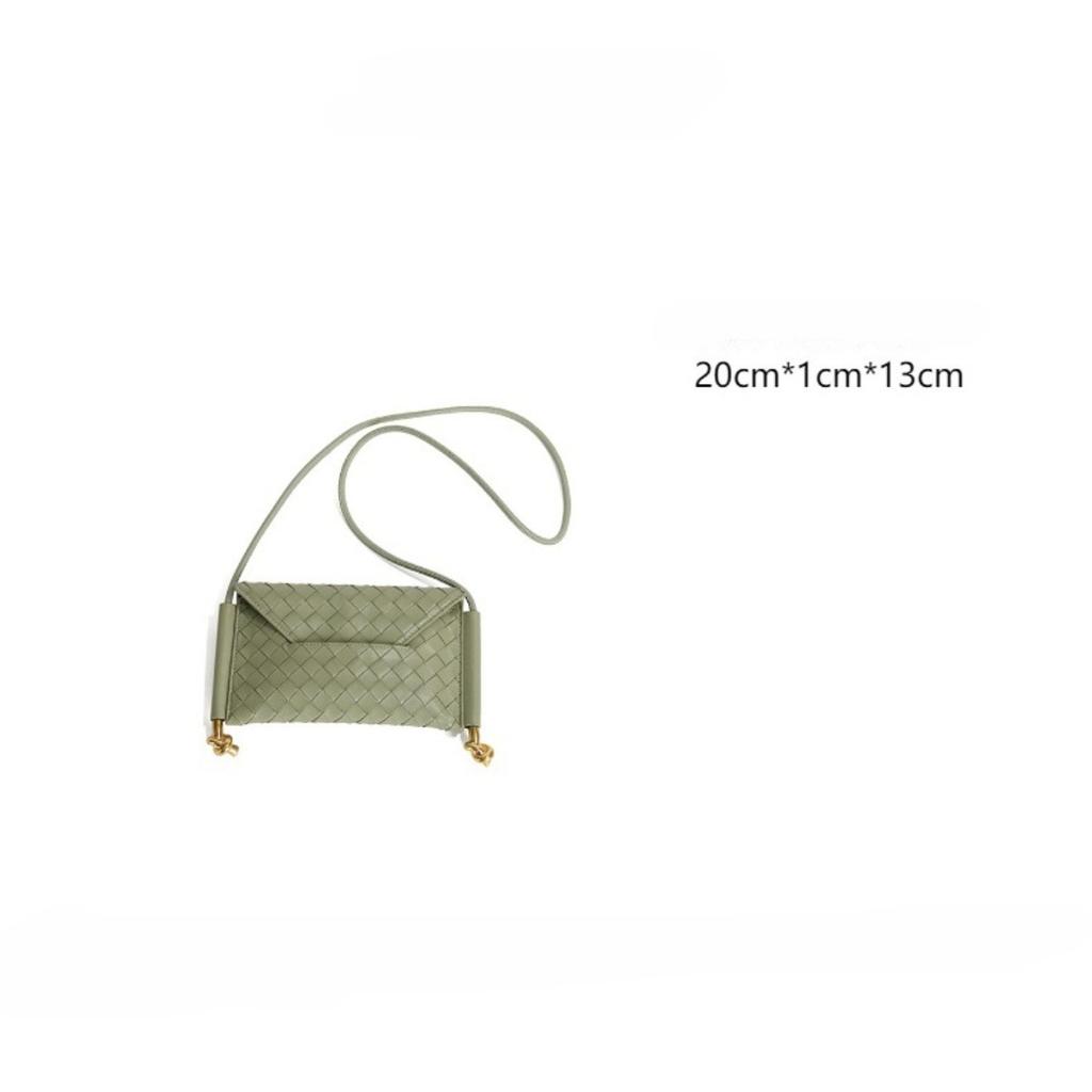 Autumn and winter small fragrant style versatile woven bag simple casual shoulder envelope bag fashionable commuter flip sheepskin bag women