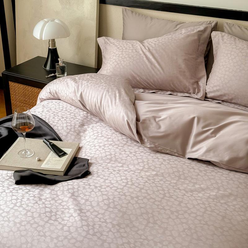 

Комплект из 4 предметов класса А для матерей и младенцев из высококачественного длинноволокнистого хлопка, хлопковый жаккард, простыня из чистого хлопка, пододеяльник, постельное белье в стиле легкой роскоши 4 1.8m Bed Quilt Cover 200 * 230 Sheet 4pc