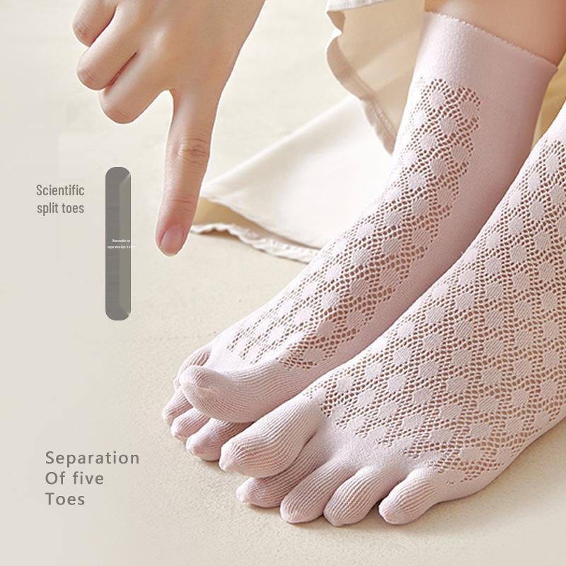 Women's Spring/Summer Velvet Ice Silk Five-Finger Socks – Japanese Style, Breathable & Sweat-Absorbent