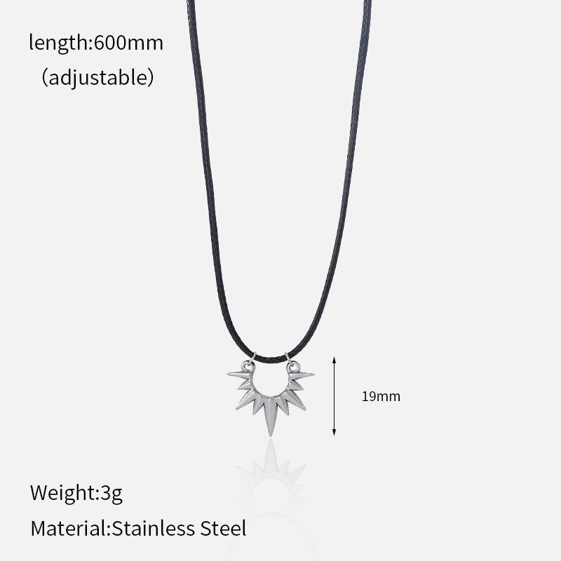 Minimalist Sun Pendant Gold Necklace Fashionable Layering Choker Jewelry Unique Luxury Design
