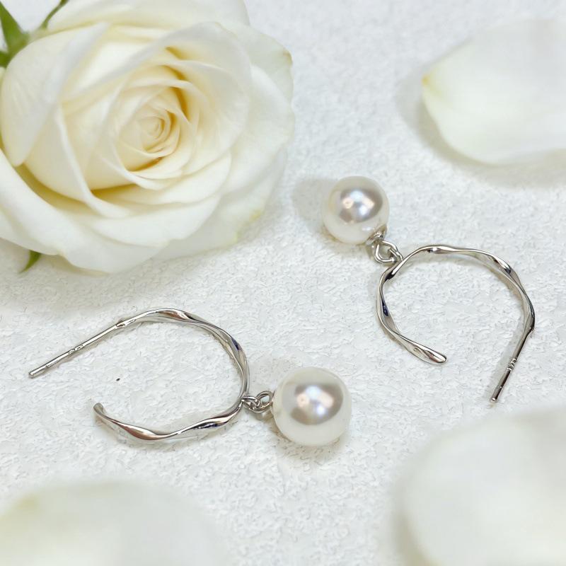 S925 Sterling Silver Pearl Dangle Earrings - Elegant, Lightweight, and Fashionable 925 Silver