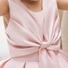 Vestito in Raso da Principessa con Fiocco per il Primo Compleanno di una Neonata