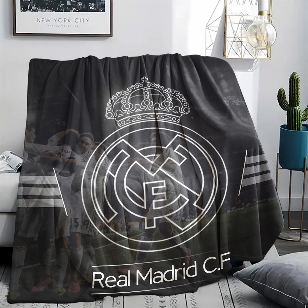 Real Madrid Team,pattern Flannel Blanket, High quality Comfortable for All Seasons, Home Decor, Warmth and Comfort, Perfect for Gifts.