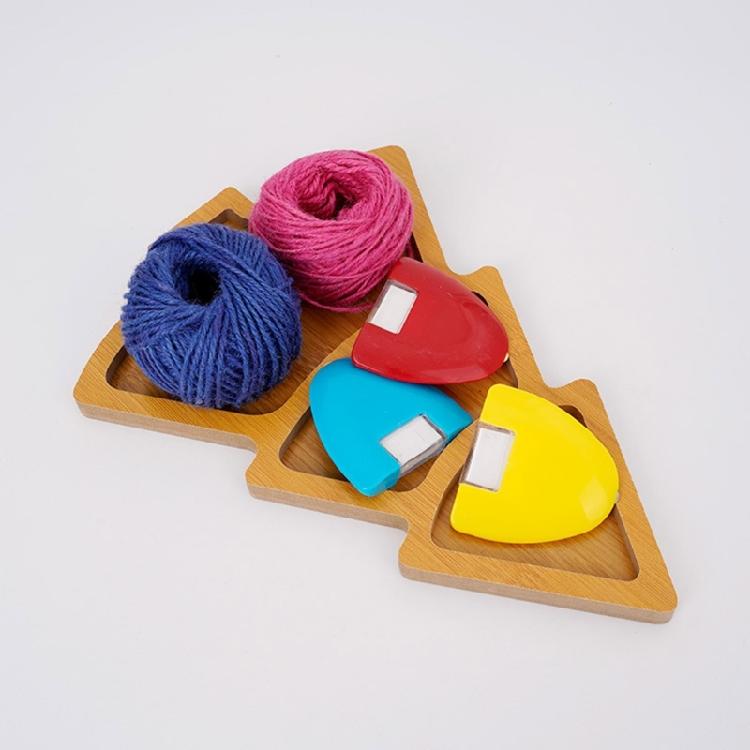 Zestaw 2 drewnianych tacek w kształcie choinki Eleganckie drewniane tace na przekąski w kształcie choinki do świątecznego przyjęcia