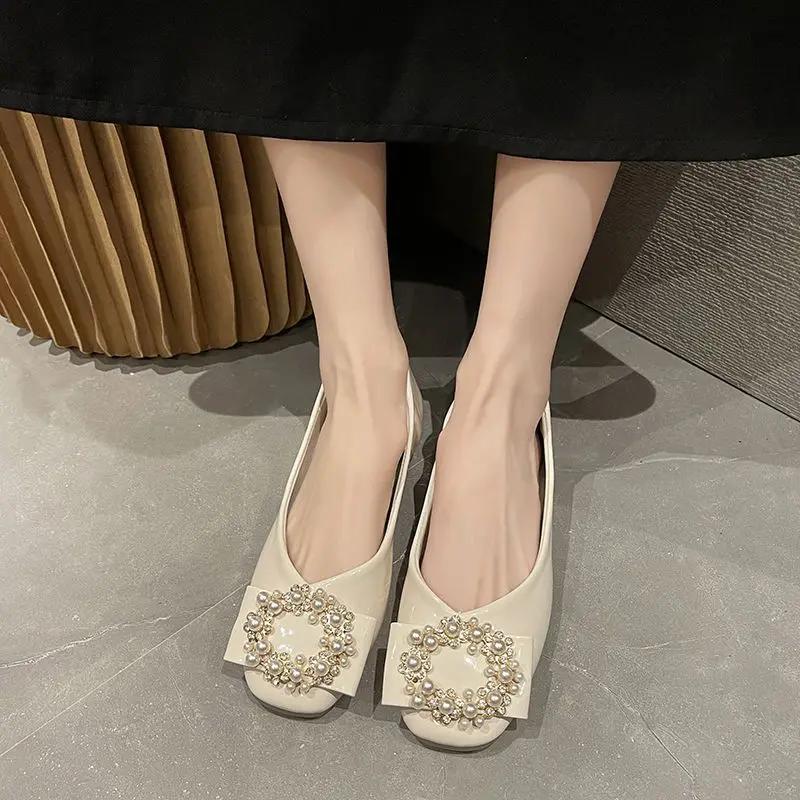 Fashion Woman Flats Slip-on Pearl Square Toe Shoes for Women Non Y2k Quick Delivery Summer 2025 Chic Point Elegant Dress Vacation Trend