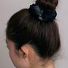 38comeoncommon Sheer Scrunchie (Shine Black)