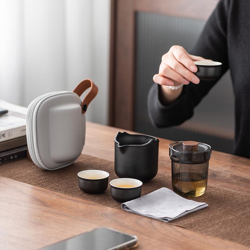 Boutique Travel Tea Set, One Pot, Three Cups, High-end Express Cup, Ceramic Glass Hand-held Pot, Anti-scalding, Portable Business Gift.