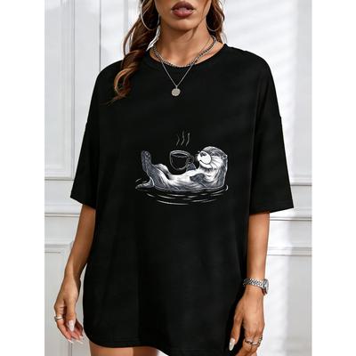 T-shirt Girocollo Bianca Stampe Lontra che Beve Caffè Abbigliamento Casual da Donna Outfit Estivo Stile Quotidiano