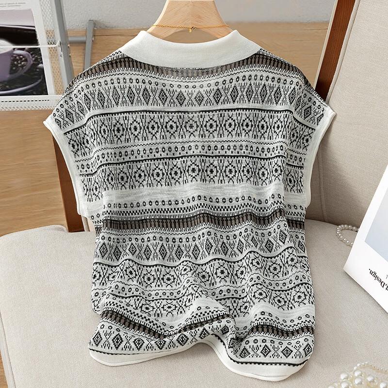 Women's Retro Color-block Striped Lapel Knit Top