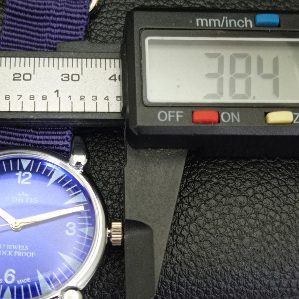 VINTAGE HAND-WINDING SWISS MENS REFURBISHED BLUE COLOR DIAL WATCH A700819-5 R205a-a700819