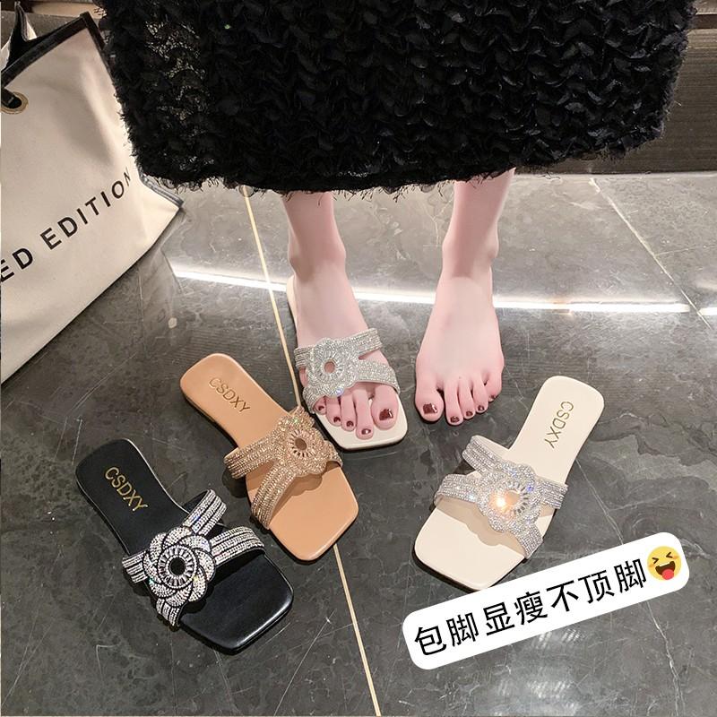 Fashion Women Luxury Rhinestone Flower Slippers Fashion Outdoor Casual Flat Sandals Female Square Toe Flip Flops Beach Holiday Slides