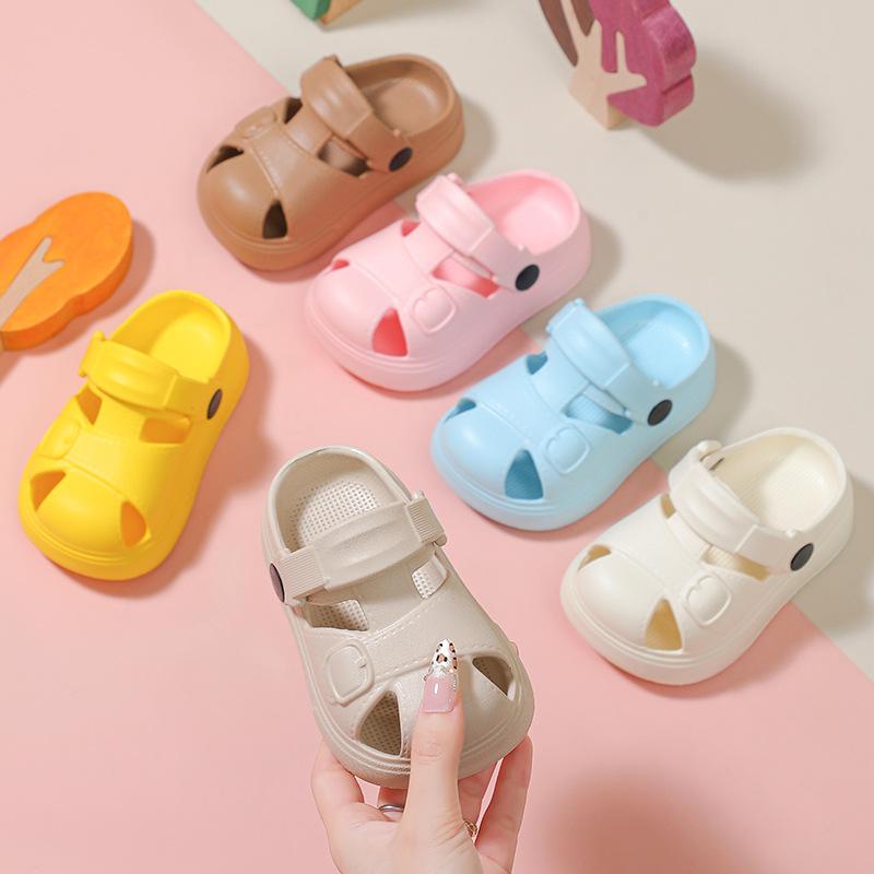 Kids EVA Clogs Summer Non Slip Soft Sole Sandals Two Way Wear Boys Girls Protective Toe Beach Shoes