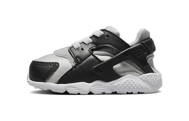 

Nike Huarache Run Slip Resistant Cushioning Abrasion Resistant Slip Resistant Cushioning Abrasion Resistant Low top 704950-044 23.5