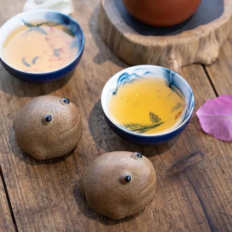 5CM Lucky Frog Tea Pet Zen Tea Set Coarse Pottery Porcelain  Handmade Chinese Animal Cute Modern Style  Home Decor