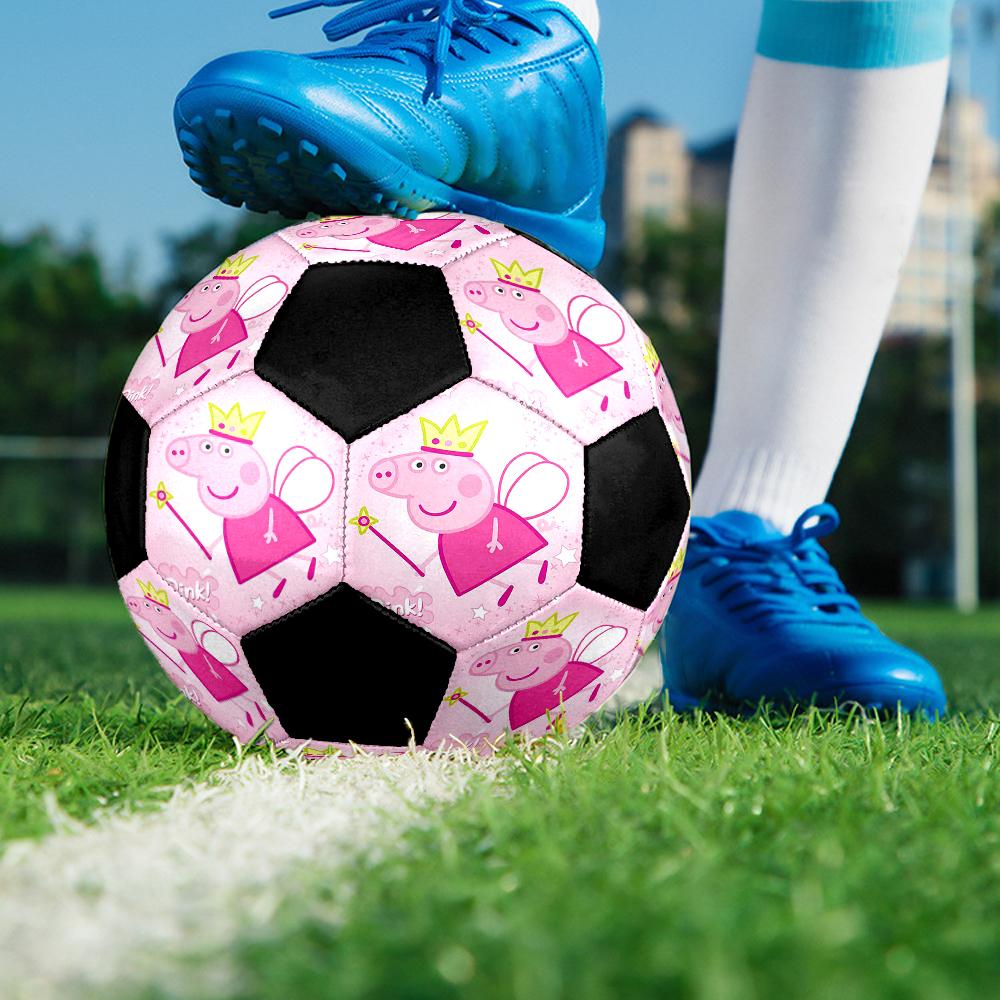 Peppa Pig Theme Size 5 Soccer Ball, Suitable for Both Indoor and Outdoor Matches, a Gift Suitable for Everyone.