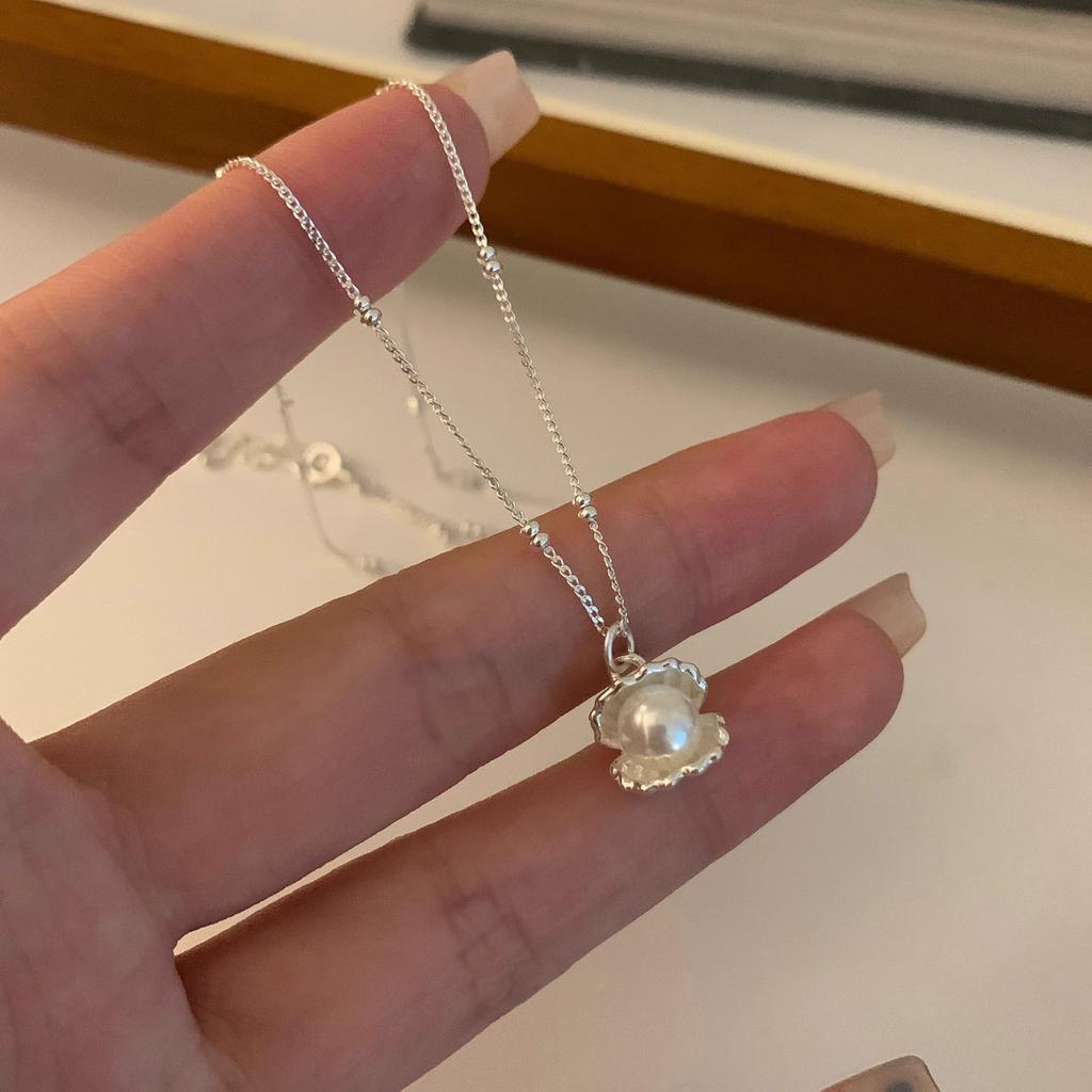 Women Light Luxury Niche Korean Style Shell Imitation Pearl Pendant Clavicle Necklace