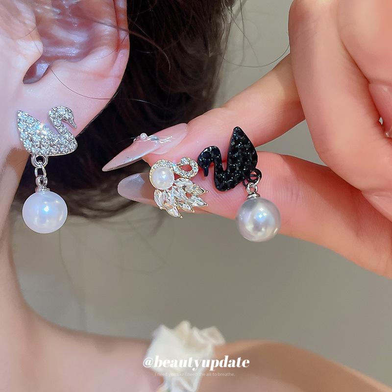 High-End Silver Needle Pearl Swan Earrings - Creative, Elegant, and Unique Jewelry for Women
