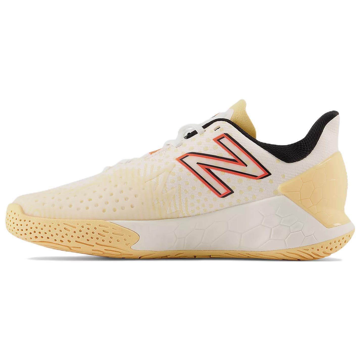 New Balance  Fresh Foam X LAV v2 Sea Salt Raw Sugar Women Sneakers Cream WCHLAVT2 36