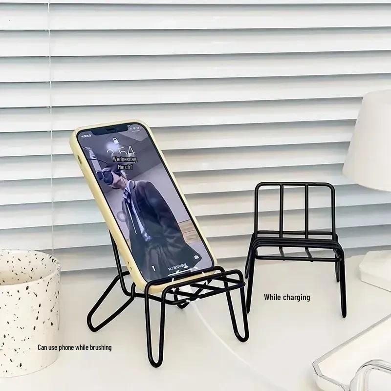 Minimalist Wrought Iron Phone Holder – Creative Chair Style, Portable, Multi-Functional Design