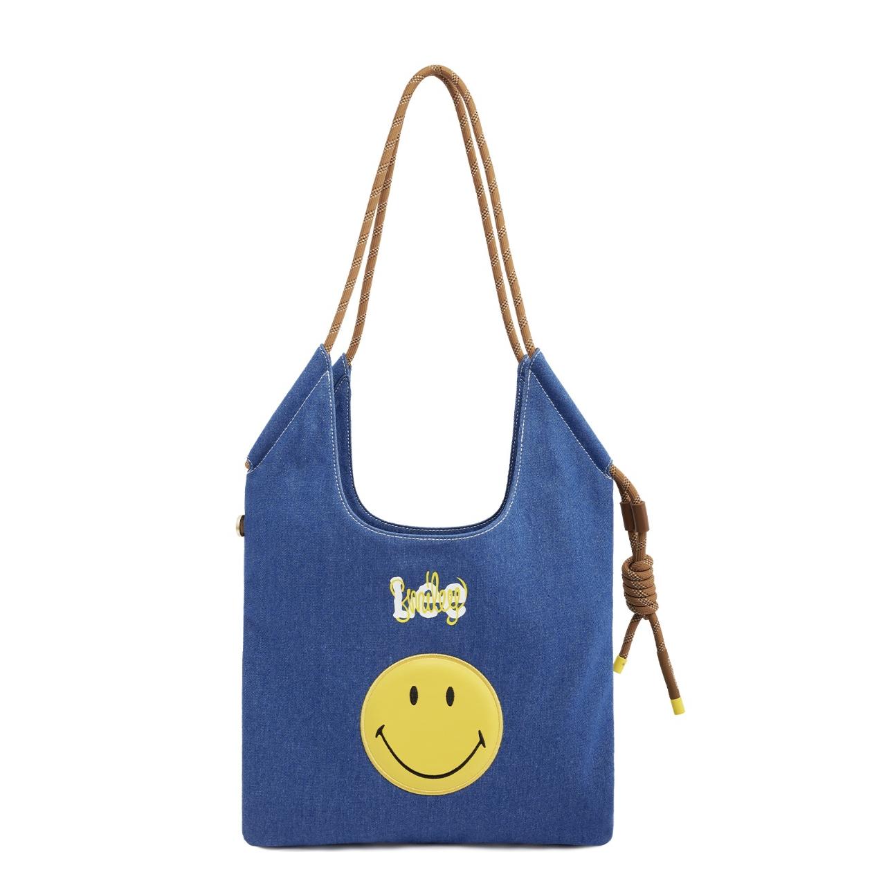 

New Lee Smiley® Collaboration Fabric Shoulder Bag Regular Unisex Denim Blue LE240170M-523 35.1*1.0*26.9CM