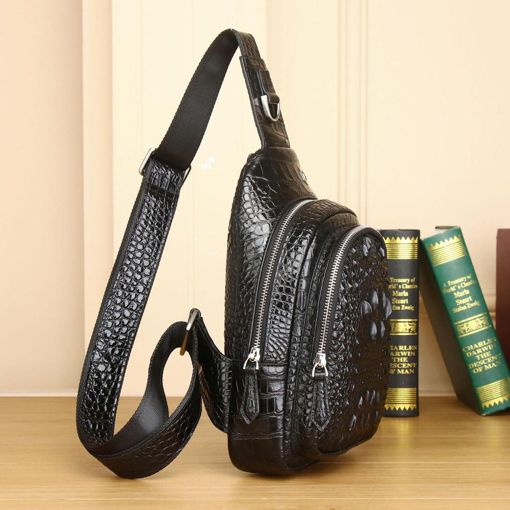 Men's Crocodile Pattern Large Capacity Crossbody Chest Bag
