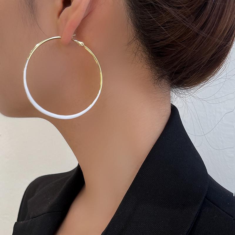 White Enamel Hoop Earrings for Women 40mm Punk Fashion Girls Ear Decoration New Trendy Unusual Earrings Pendientes Para Novia
