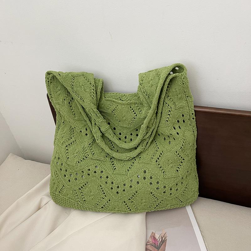 

Летняя плетеная сумка с прорезями 2025 новая вязаная сумка-тоут большой вместимости, сумка на плечо, сумка под мышкой женская зелёный