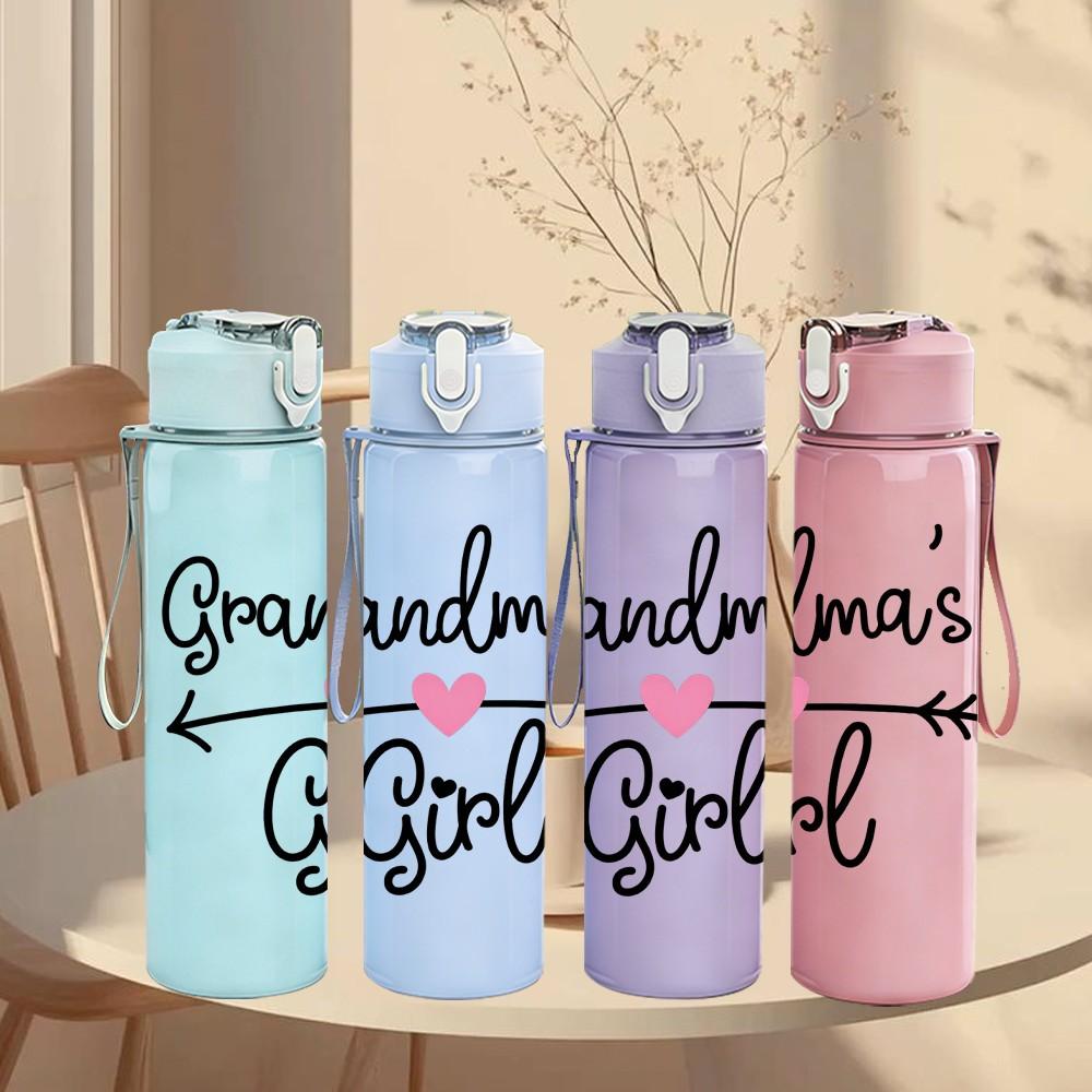 1PC Grandmas Girl Cursive Lettering Art 750ml Color Plastic Sports Water Bottle Leakproof Flip Straw Lid Suitable for Sports Office Home Use