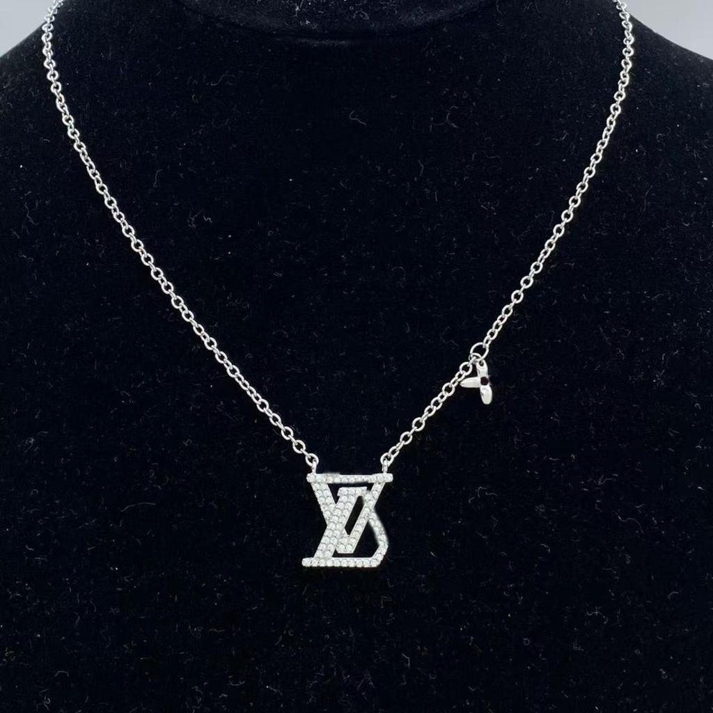New Donkey Four-Flower Zircon Necklace: High-Quality Classic Four-Leaf Diamond Design