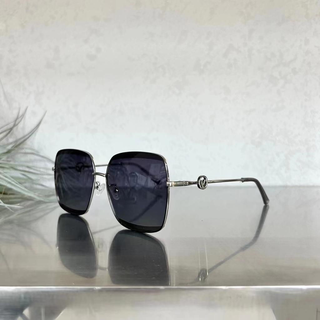 Korean Style Square Sunglasses for Women Men UV Protection High Quality Fashion Sun Glasses