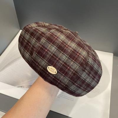 Karierte Malermütze Damen Herbst und Winter Retro Gesicht zeigend Kleine achteckige Mütze Herbst und Winter Warm und modisch Barettmütze