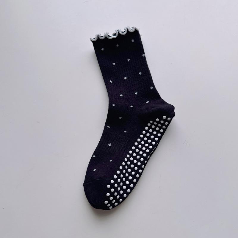 Dot Pattern Yoga Socks - Suitable for Children's Indoor Fitness Exercises and Pilates - Mid-calf Socks with Anti-slip Lace On The Bottom.