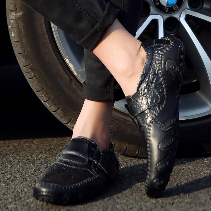 Comfortable Men's Loafers Soft-Soled Slip-On Flats Versatile Casual Business Shoes Formal Leather Driving Shoes Comfy Moccasins