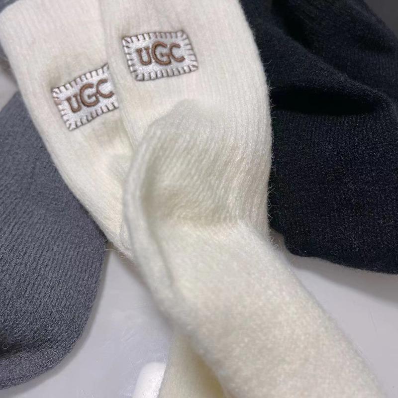 Neue Verdickte Warme Samtsocken Mittelhohe Socken Fersenstickerei Etikett Mittelhohe Socken Einfarbig Warmhalten Damensocken Herbst