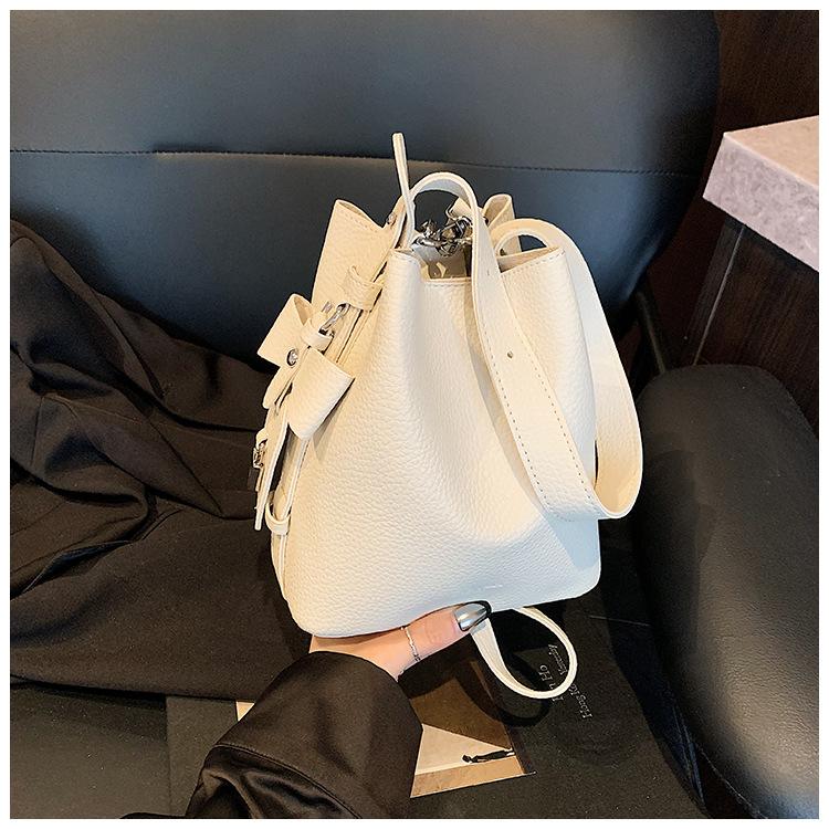 

Ретро сумка-ведро большая вместимость женская повседневная модная новая нишевая сумка через плечо высокое чувство