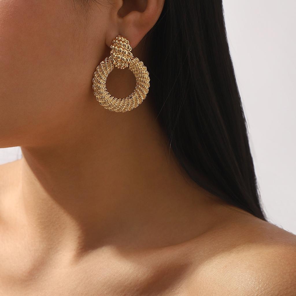 European American Style Round Alloy Earrings Exaggerated Irregular Geometric Minimalist Luxury High Grade Ear Jewelry For Women