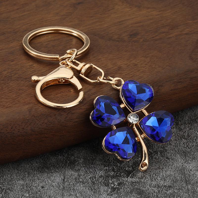 Luxury Rhinestone Four-Leaf Clover Keychain Green Leaf Fashion Keyring Bag Charm for Women Trendy Exquisite Gift