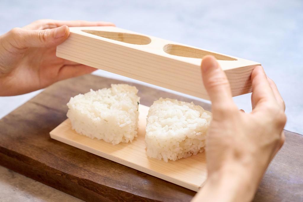 Tono Hinoki Reisbällchen-Form (Groß)