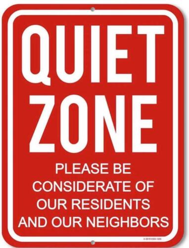 

Metal Sign Plate Warning Quiet Zone Considerate Neighbor Resident Wall Gate ArtAluminum 20x30cm（7.8x11.8inch）